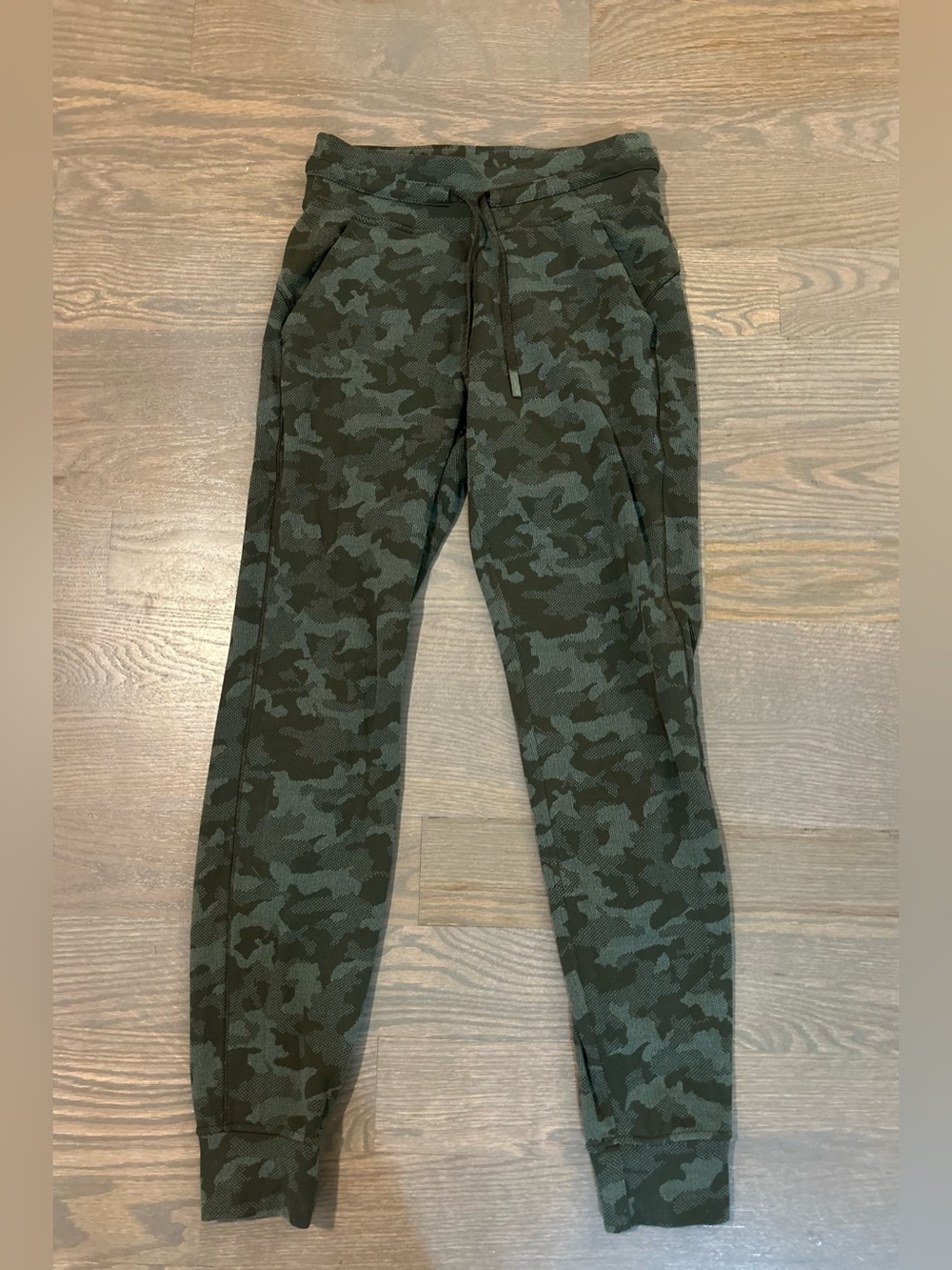 Lululemon Ready To Rulu Joggers size 4